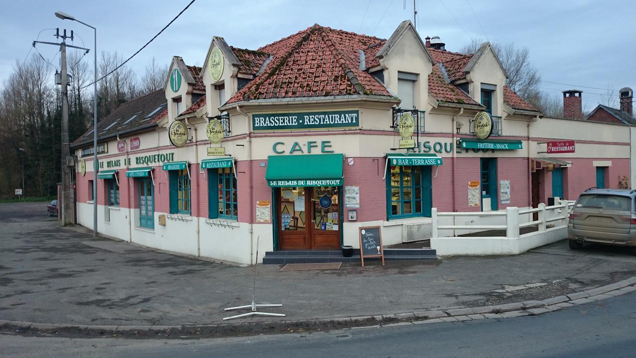 Le Relais De Risquetout Hem-Hardinval Экстерьер фото