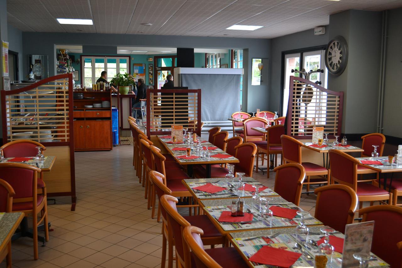 Le Relais De Risquetout Hem-Hardinval Экстерьер фото